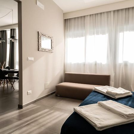 Dimora San Ferdinando 1 Apartment Bari Luaran gambar