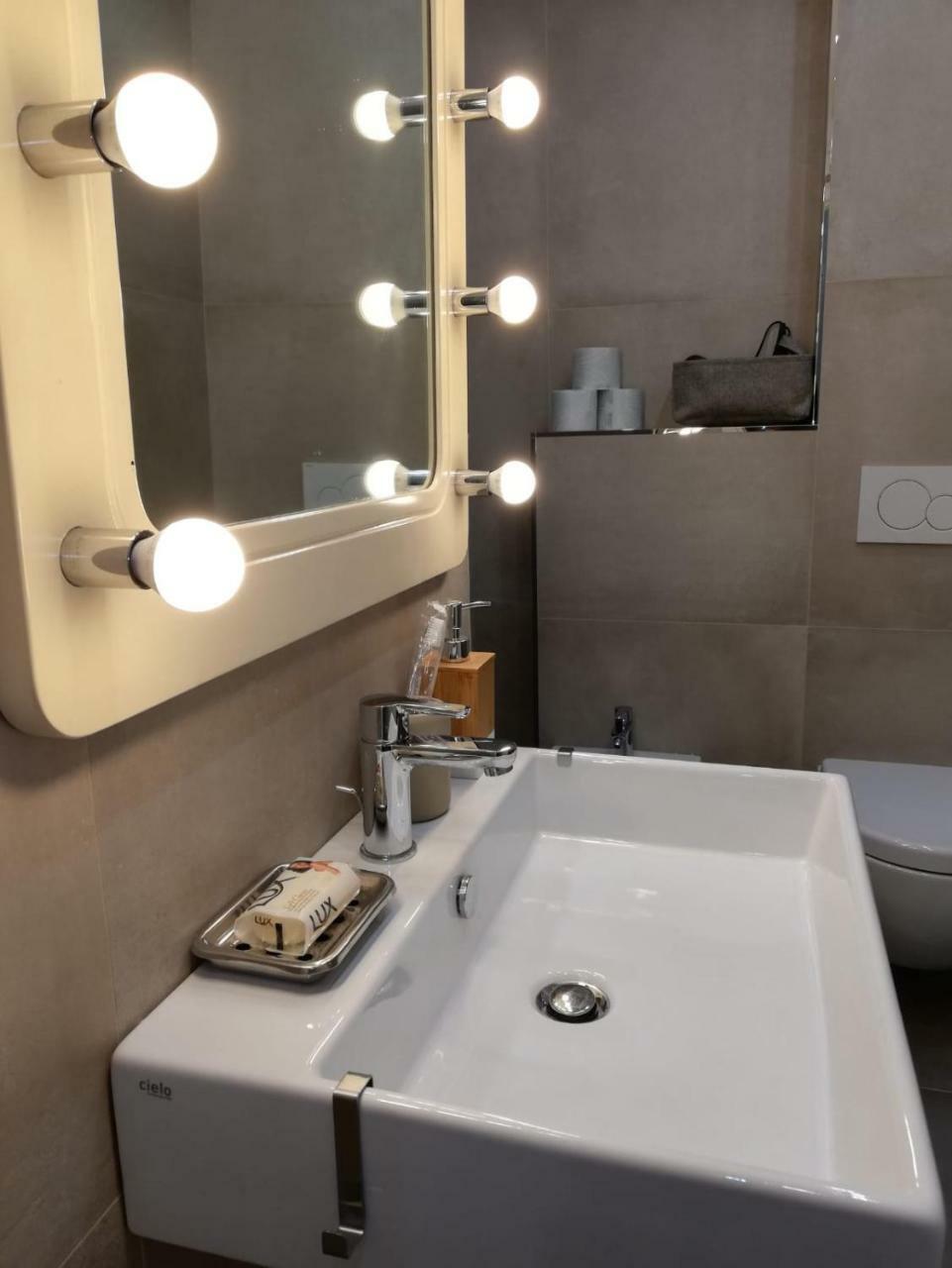Dimora San Ferdinando 1 Apartment Bari Luaran gambar