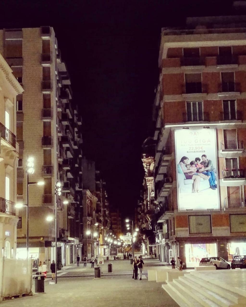 Dimora San Ferdinando 1 Apartment Bari Luaran gambar